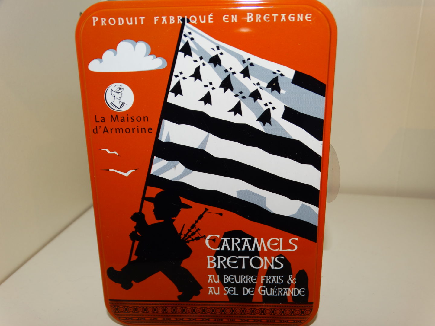 caramels-au-beurre-salé-boite-métal-150-gr - Le petit coin de paradis caramels-au-beurre-salé-boite-métal-150-gr