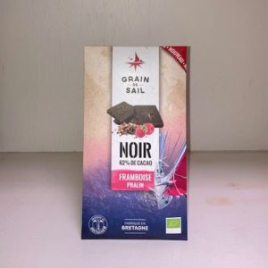Tablette de chocolat noir à 65% de cacao et à la framboise de chez Grain de Sail